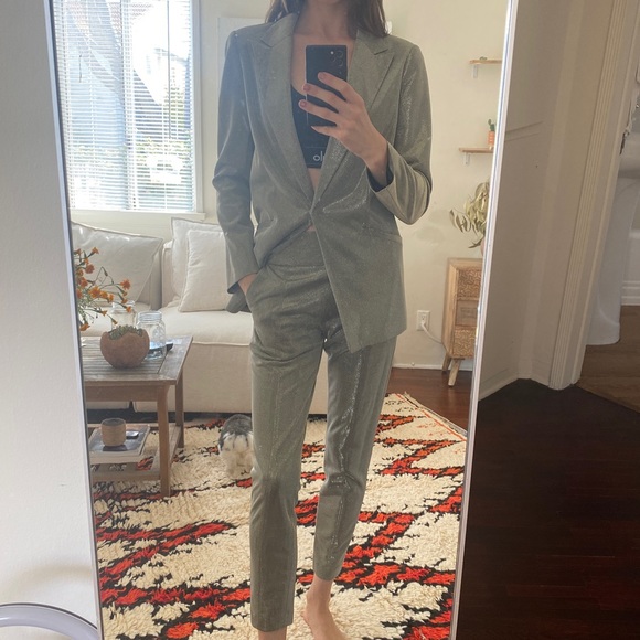 Authentic metallic 2-piece suit - Picture 3 of 7
